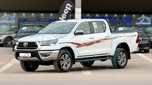 ( For Export / Car With Differential Lock ) 2026 Toyota Hilux S-GLX 2.7L 4X4 GCC BRAND NEW