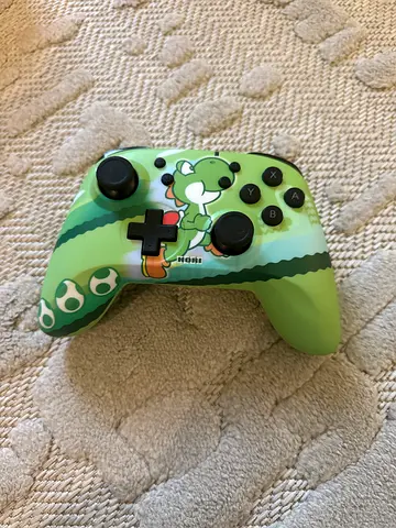 Custom green frog-themed Xbox controller (wireless) - good working condition