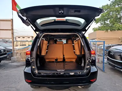 2019 Toyota FORTUNER 照片 4