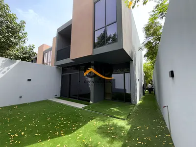 Stunning 3 Bed Townhouse with Maid Room