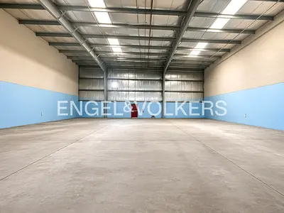 High Clearance | Premium Warehouse | Secure