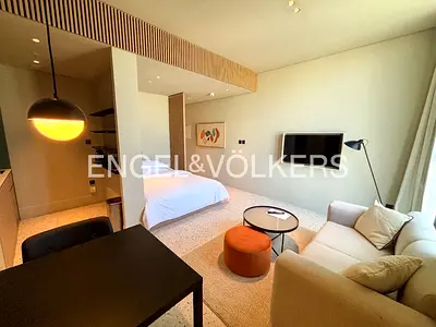 Burj Khalifa View| High ROI| Rented