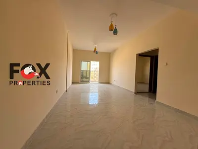 غرفة و صالة للايجار السنوي اول ساكن\باركينج مجاني\2حمام\بلكون_بموقع مميز سهل الخروج لشارع الشيخ محمد بن زايد السعر 35000