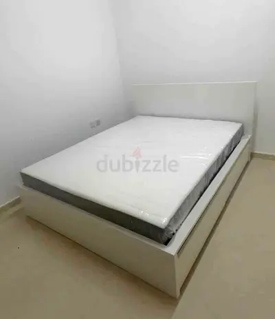 Malam queen size bed 160/200cm bed with 2 storage drawers underneath and Ikea mattress