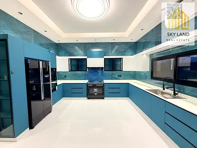 Turnkey property in Al Yasmin, 5 master bedrooms with pool and rooftop terrace, 4300 sq ft, price 2.5 million, freehold, behind a park