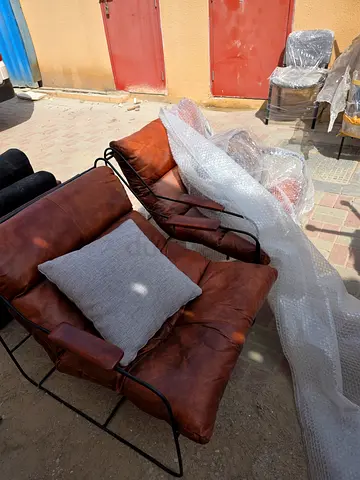 Pan Emirates - 2x Genuine Leather Brown Lounge Chairs with Black Metal Frame