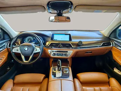 صورة 9 لـ 2016 BMW 7-SERIES