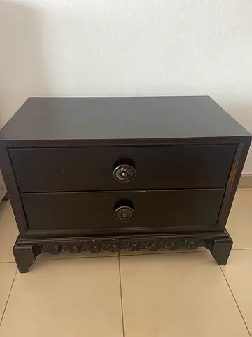 Bedside chest of drawers