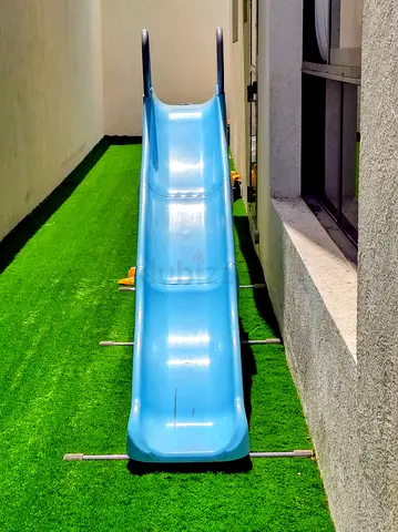 Kids slide perfectly okay