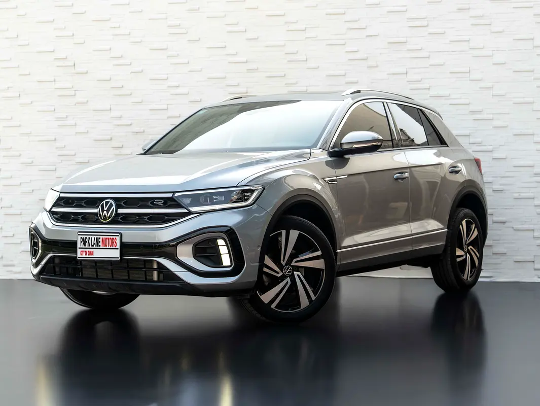 Volkswagen T-Roc 2024 — photo 1 of 19