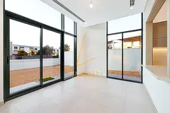 Pavillion View| Maids Room | Near the Central Park