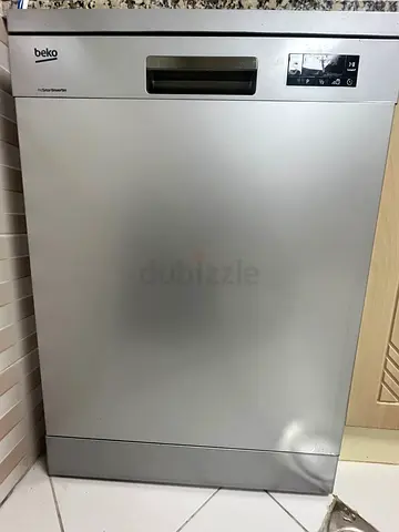 Beko Freestanding Dishwasher - Silver, Excellent Working Condition