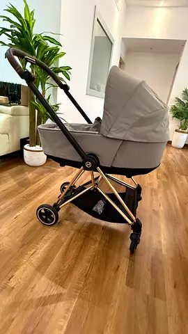 Cybex Mios 2 in 1 , grey bassinet stroller with gold frame excellent condition