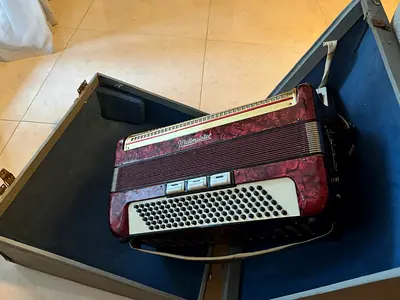 Weltmeister Professional Accordion – Made in Germany 🇩🇪