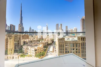 Full Burj Khalifa view |Modern 2BR|Near Dubai Mall