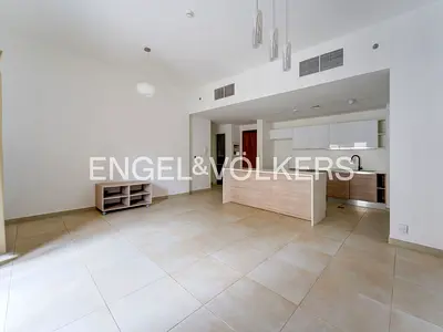 Vacant | High Floor | Golf View