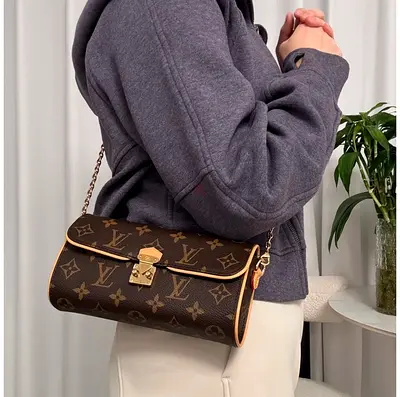 Louis vuitton Camilla pochette