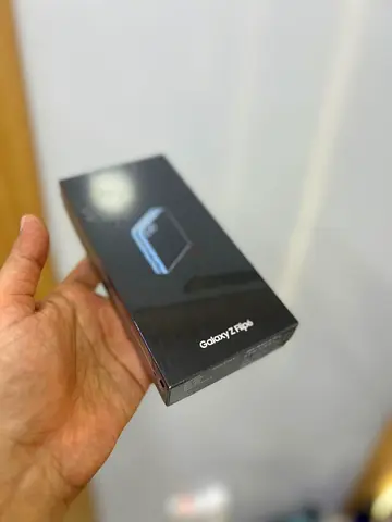 Samsung Galaxy Z Flip 6 TRA 256 GB New Fresh Stock Available