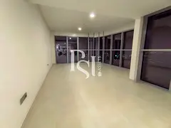 Canal View | Maid Room | Spacious Apartment