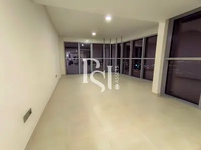 Canal View | Maid Room | High Floor