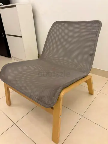 Modern Grey Mesh Lounge Chair with Light Wood Frame