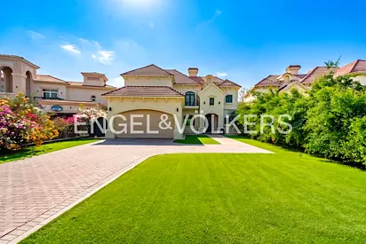 Lake View | Garden Hall | Renovation Opp