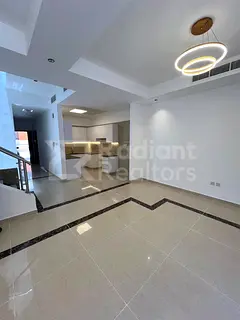 Spacious 5BR Villa | Large Layout | Vacant | Family Living