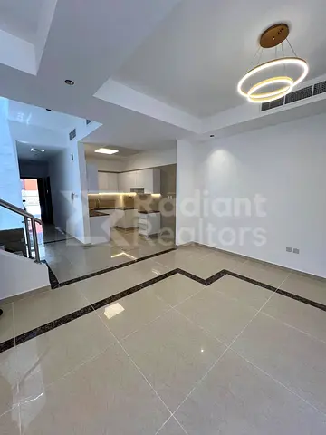 Spacious 5BR Villa | Large Layout | Vacant | Family Living
