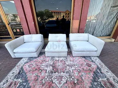 Crategbarrel Sofa Beige Excellent condition3-Piece Modular Sofa Set with Ottoman - Light Grey Fabric
