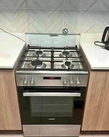 Siemens Full Gas Cooker Mint Condition 4 Burners 60×60cm