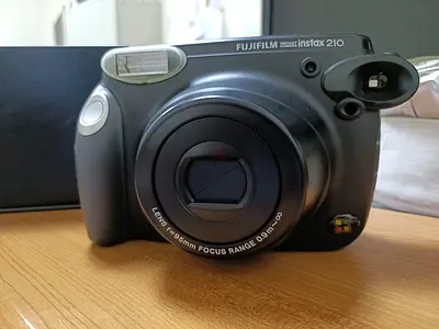 FUJIFILM Instax 210 Camera with Flim sheets