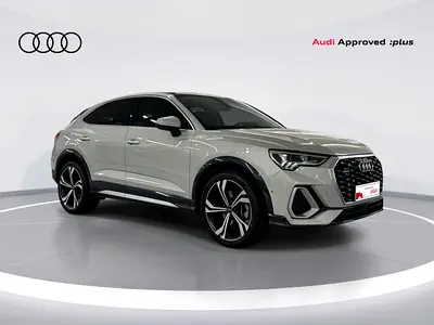 Q3 SPORTBACK PROGRESS BLACK QUATTRO 40 TFSI | Warranty | Service