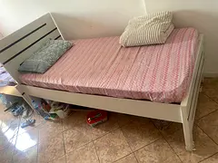 Bedspace available for men free gass clean wifi diwa
