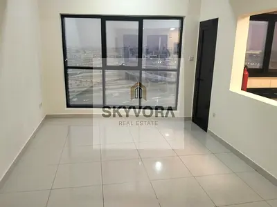 Spacious 2BR with Balcony | Mid-High Floor | Near Tram | Dubai Marina
