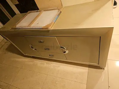 Metal Storage Cabinet / Sideboard with Drawers (Good Condition)