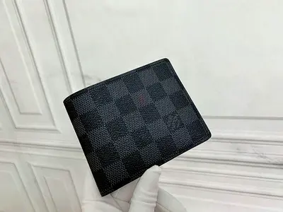 Mens Damier wallet