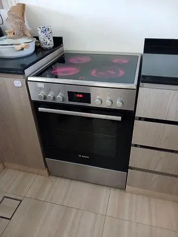 Bosch Series 8 electric digital cooking range latest version 60cm