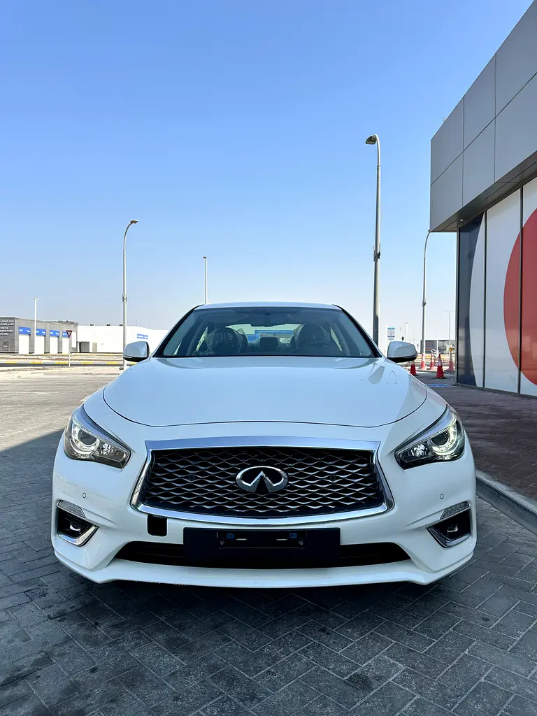 Infiniti Q50 2024 — photo 1 of 8