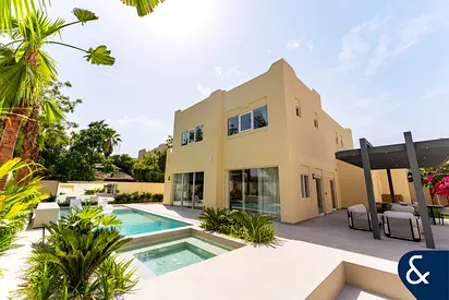 Upgraded | Extended | 5 Bed | Pool | Vacant