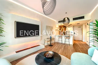 High floor | Luxury renovation | Full Canal view