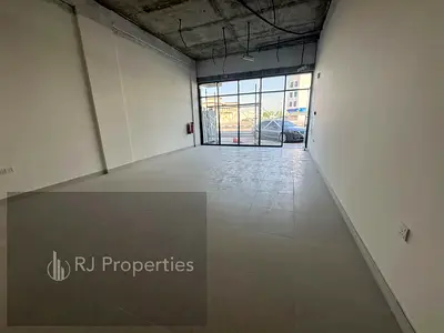 1 1MONTH FREE BRAND NEW LUXURY SHOP WITH WASHROOM READY TO MOVE MAIN ROAD FRONT NO CASH DEPOSIT JUST 90K
