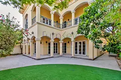 4 Bed | Fully Renovated Bathrooms | Prime Location