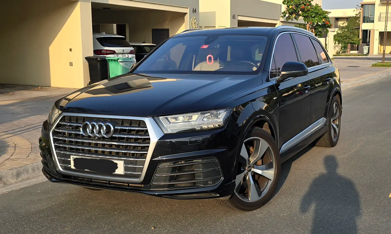 Audi Q7 2016 — photo 1 of 14
