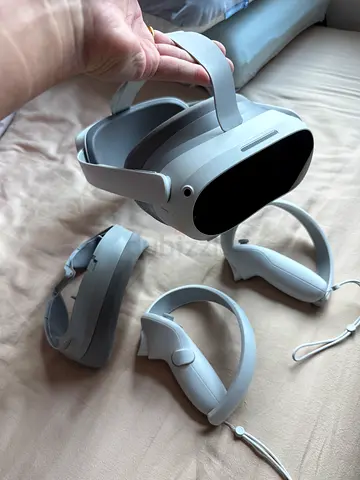 PICO 4 VR Headset - 256GB / 8GB RAM (Gaming Edition) - Like New