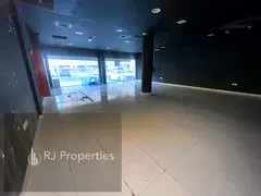 30 days free luxury shop very prime lecation business area ready to move only 145k