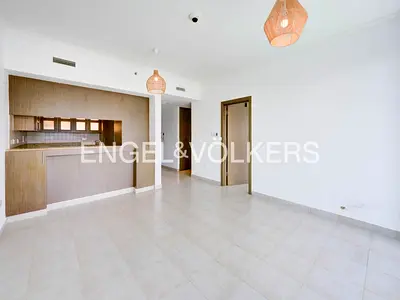 Vacant l Unfurnished l Golf View