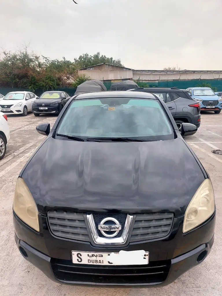 Nissan Qashqai 2008 — photo 1 of 3