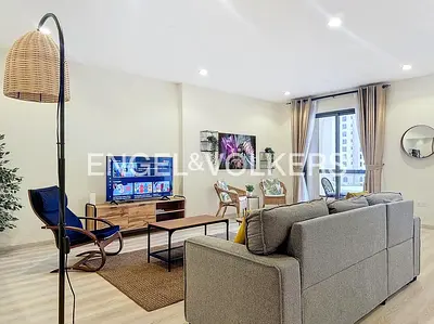 Exclusive I Upgraded I Furnished I Spacious