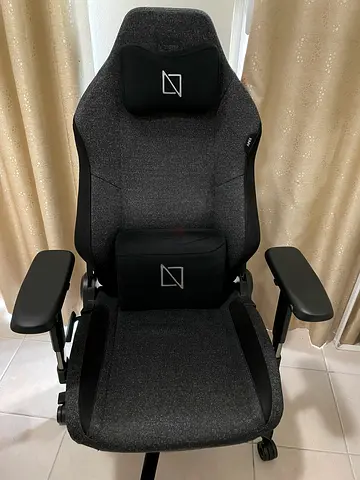 Apex pro max gaming chair by navodesk