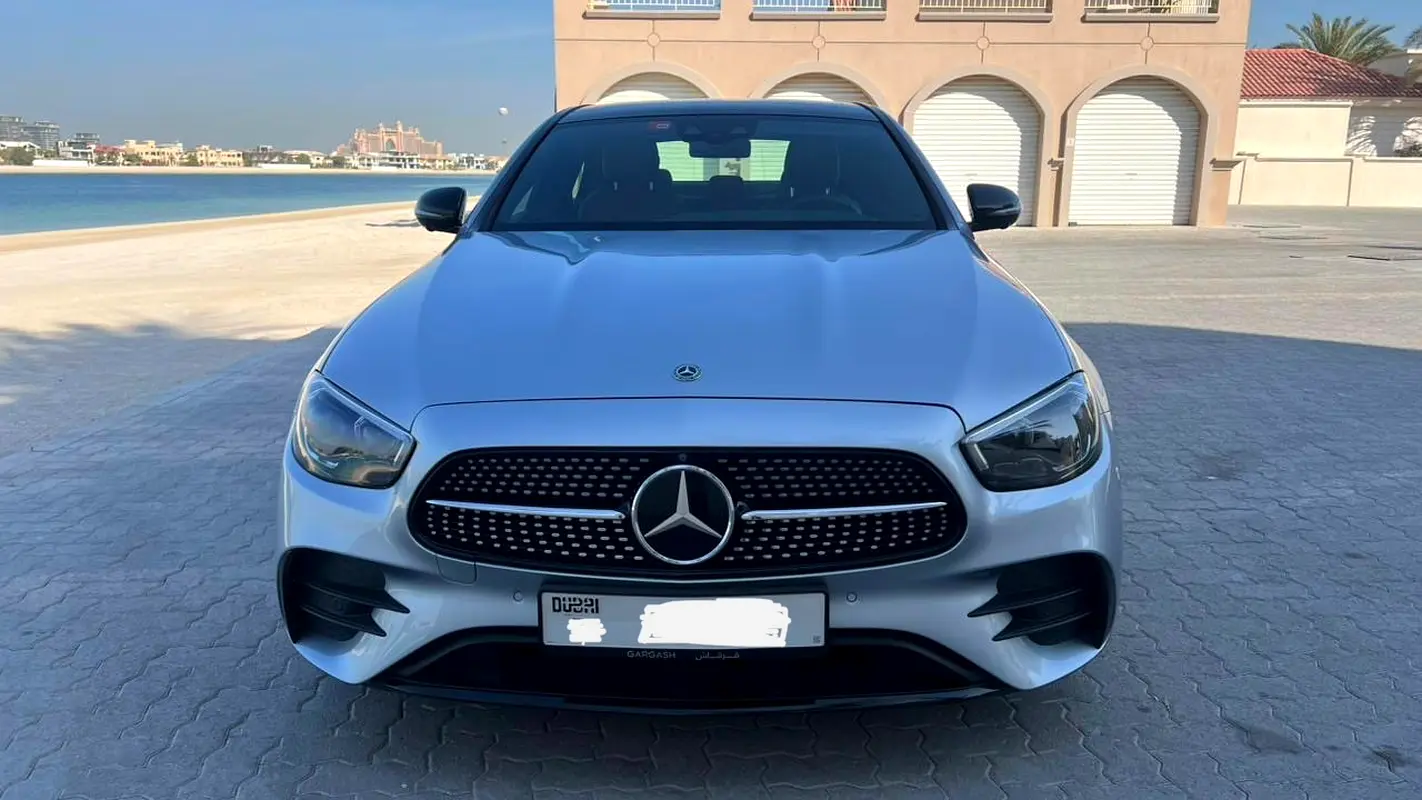 Mercedes-Benz E-Class 2021 — photo 1 of 8